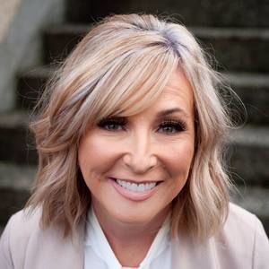 Meet your Posher, Sandra